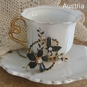 Vtg Austria Mourning Pin Heart Shaped With Black Floral Accents